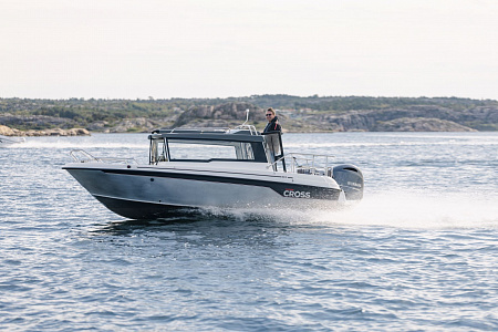 Катер Yamarin Cross 60 Cabin